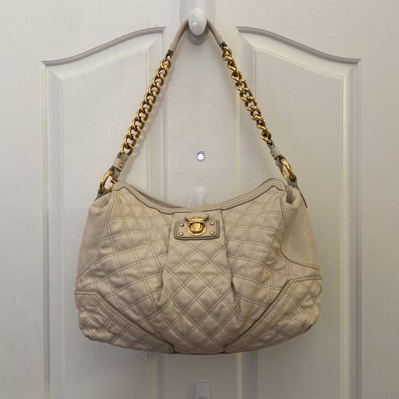Marc Jacob’s Quilted Bone Hobo - Picture 13 of 15